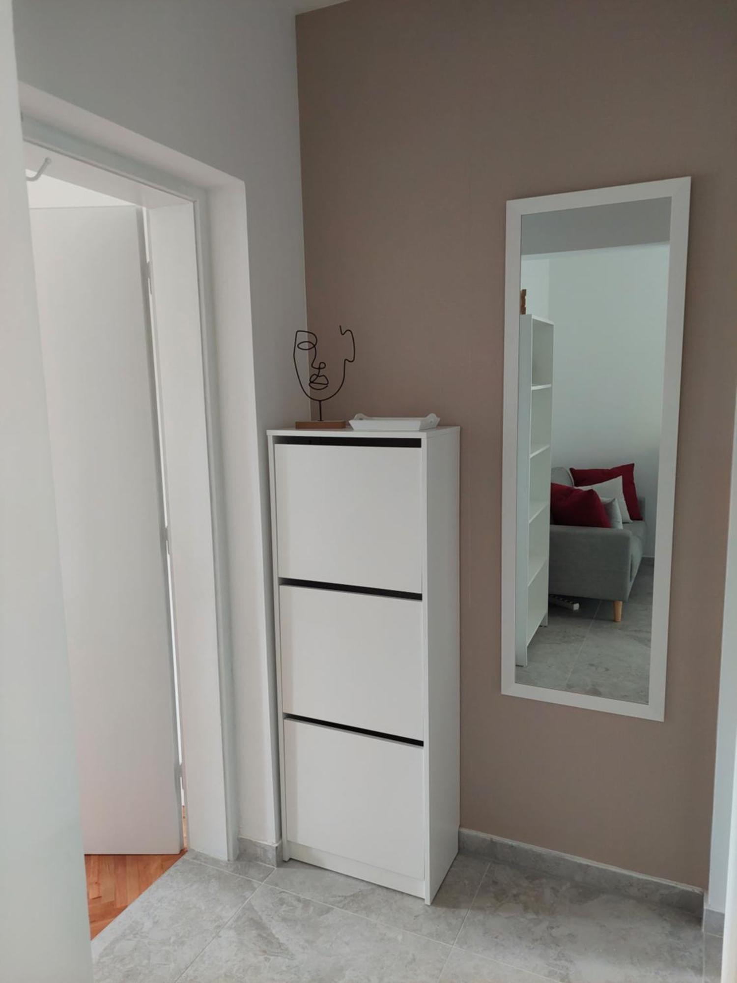 Park And Sunny Terrace Apartment Ankaran