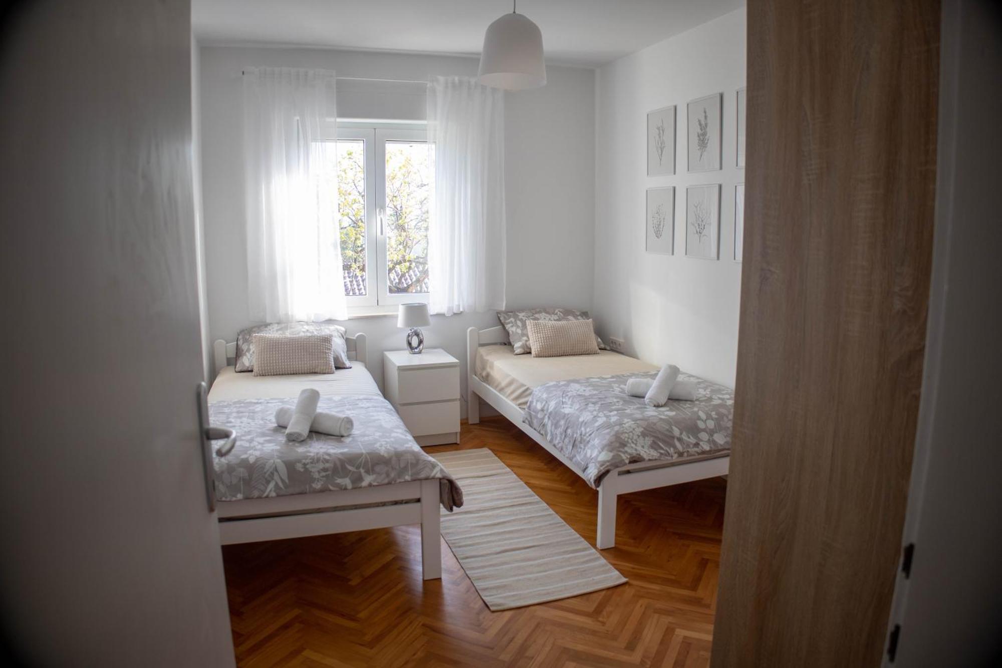 Apartment Park And Sunny Terrace Ankaran